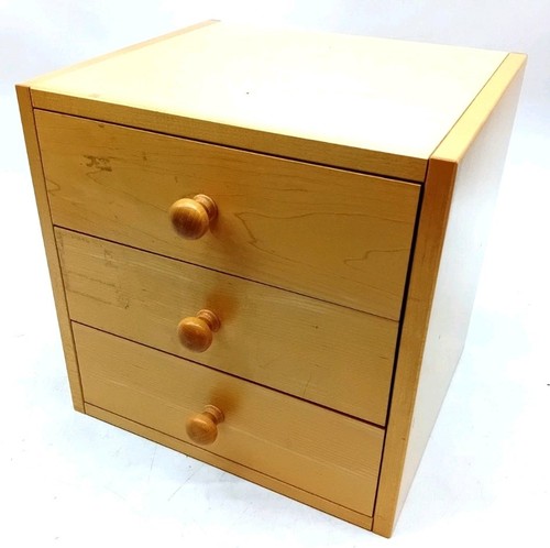 Three drawer maple - three,