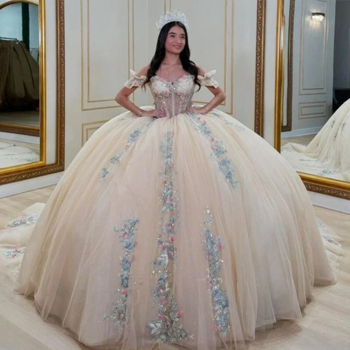 Sweet quinceanera - 15, 16
