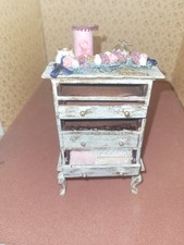 1:12 Scale Dolls House