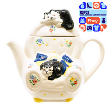 Wade Vintage Whimsical Feline Collection Cats Arm Chair Teapot by Judith Wootton