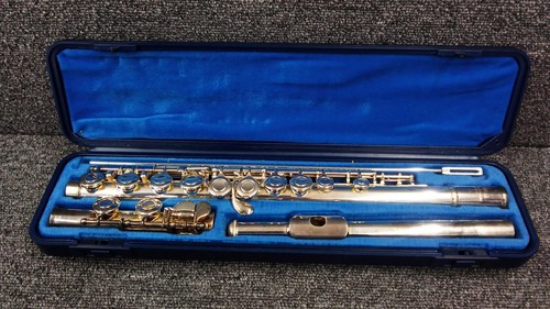 Yamaha 211s flute with - yamaha,