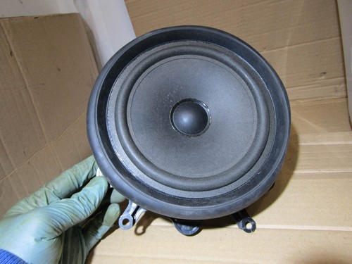 Audi left rear interior - left,