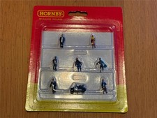 Hornby R560 Painted Figures OO