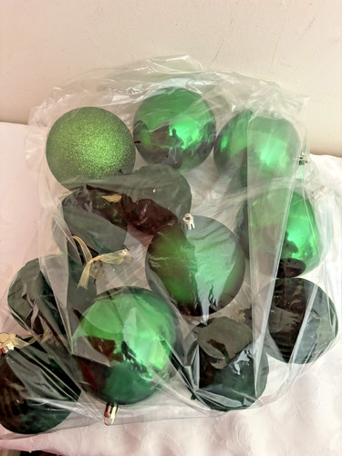 Various sized green shiny - various,