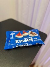 Hershey’s Kisses Santa Hat