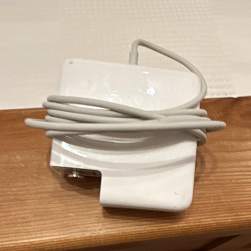Apple power adapter charger - apple,