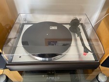Pro-Ject turntable Classic Evo eucalyptus with Ortofon Quintet Red MC cartridge