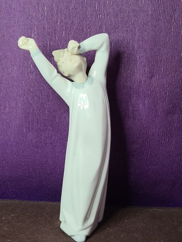 Vintage lladro boy - vintage, yawning