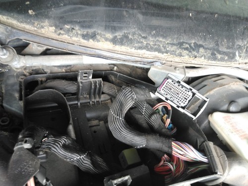 Windscreen wiper motor and - windscreen,