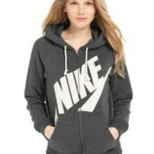 Nike Rally Logo Pull over