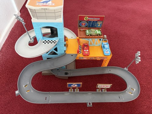 Disney pixar cars piston - 3,