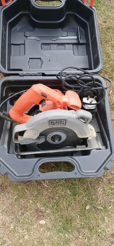 Circular saw black decker - black,