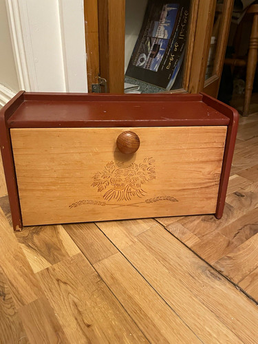 Vintage retro wooden bread bin - vintage/retro,