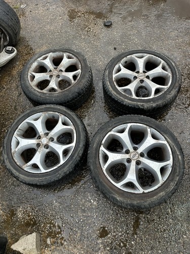 Ford alloy wheels with - with, new