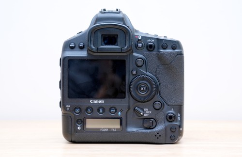 Canon eos mark - x, 20.1mp