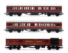 HORNBY/MAINLINE 'OO' GAUGE RAKE OF 3 LMS 1X ROYAL MAIL & 2X COMPOSITE COACHES