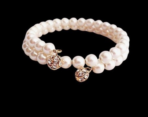 Vintage faux white pearl - vintage,