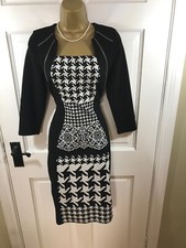 Libra Black & White Patterned
