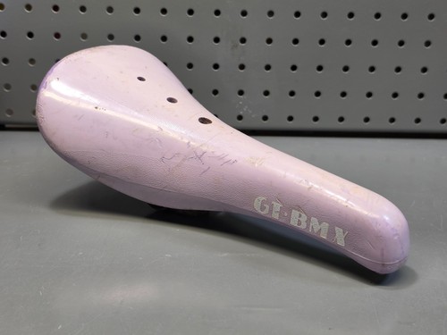 Old bmx seat - gt,