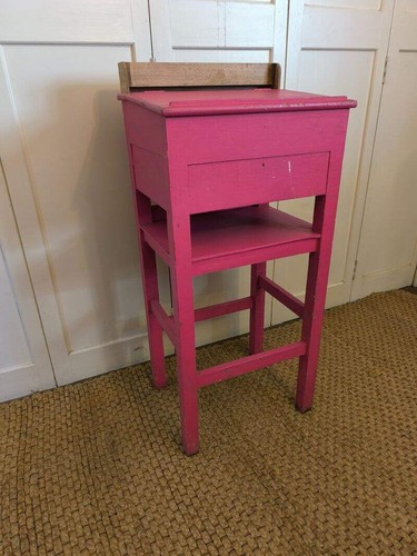 Schoolmasters teachers desk - schoolmasters,
