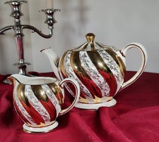 AMAZING VINTAGE SADLER GOLD