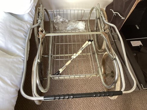 1975 silver cross pram - , beige