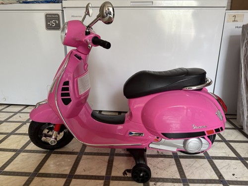 Vespa gts super scooter - gts,