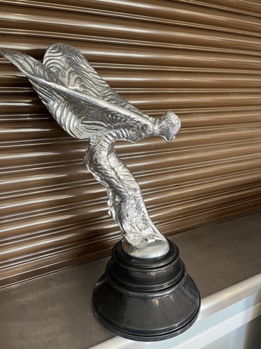 Spirit ecstasy statue - of,