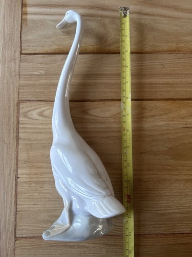 Nao lladro swan duck - swan, goose
