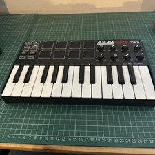 Akai MPK Mini MK1 25 Key