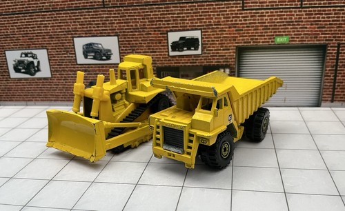 Hot wheels dump truck - 1979, +