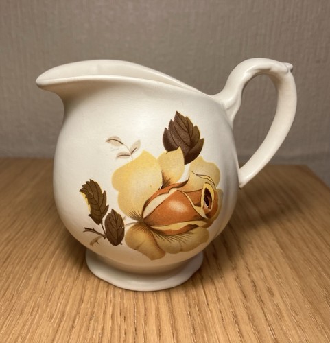 Axe vale pottery milk - axe,