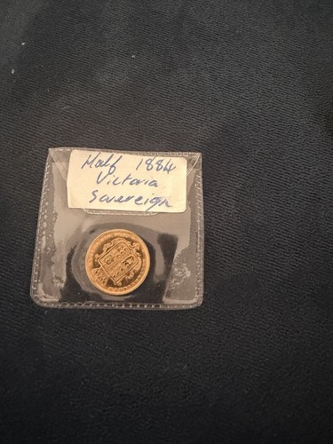 Half sovereign young queen - half, of