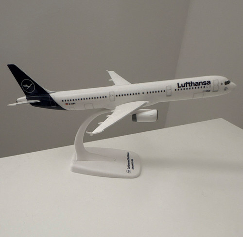 Lufthansa die maus - lufthansa, airbus