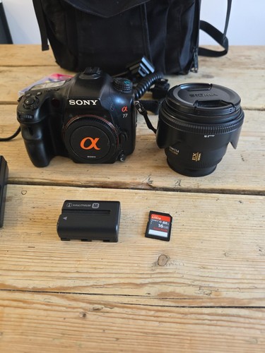 Sony a77 sigma 50mm 4 - +, +