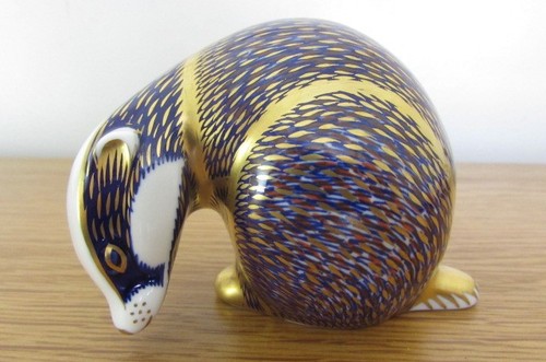 Royal crown derby paperweight - derby,