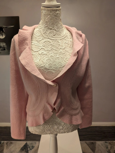 Deane and white 100 - 100%, pink