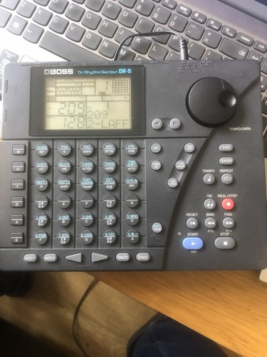 Boss rhythm 5 - dr, dr-5