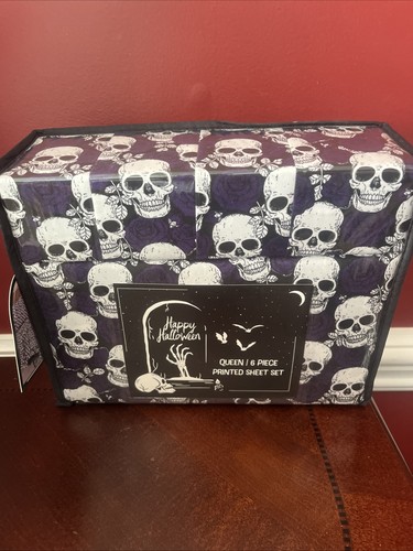 Queen sheet set - queen, gothic