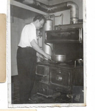 PHOTO, OLD WOOD STOVE