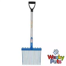 SHAVINGS HORSE STABLE FORK