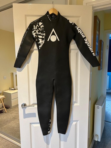 Brand new aquasphere - brand, black