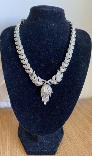 Vintage jewelcraft coro - vintage, leaf