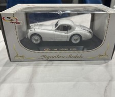 Jaguar XK120  1949 1/18 Scale