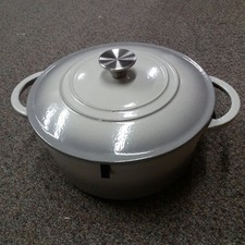 Kirton House Caste Iron Casserole - 5Ltr/6 Person with lid in Grey Ex Cond (H20)