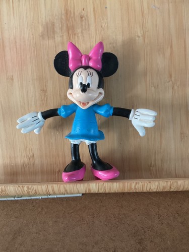 Minnie mouse poseable figure - minnie,