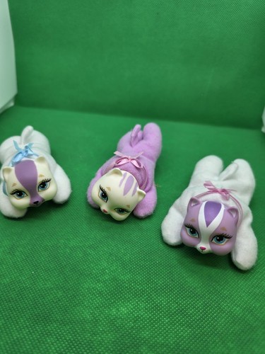 Just play kitty surprise - play,