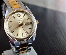 VINTAGE TIMEX Q M CELL DAYDATE