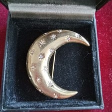 Vintage Jewellery Gold Tone Clear Crystal Crescent Moon Domed M & S Brooch 