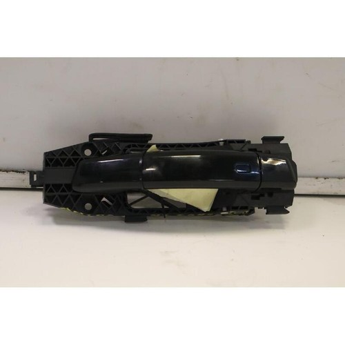 Front outer door handle - front,